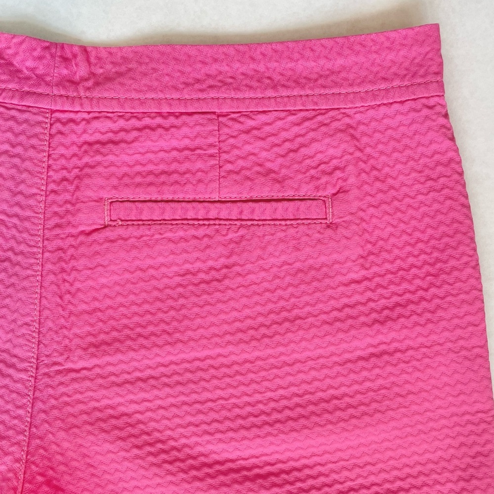 💕 Lilly Pulitzer 5” Jacquard Buttercup Scallop Hem Shorts in Aura Pink 💕 - Picture 8 of 15